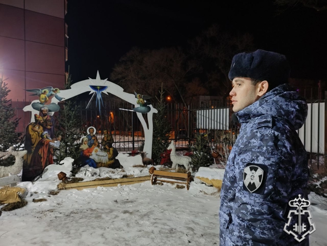 В Приморье росгвардейцы приняли участие в обеспечении безопасности граждан во время празднования Крещения