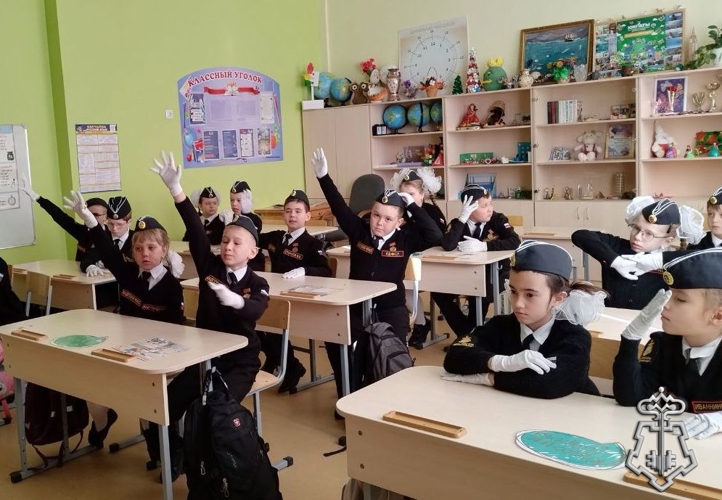 В г. Уссурийске и Большом Камне сотрудники вневедомственной охраны провели для школьников акцию «Блокадный хлеб»