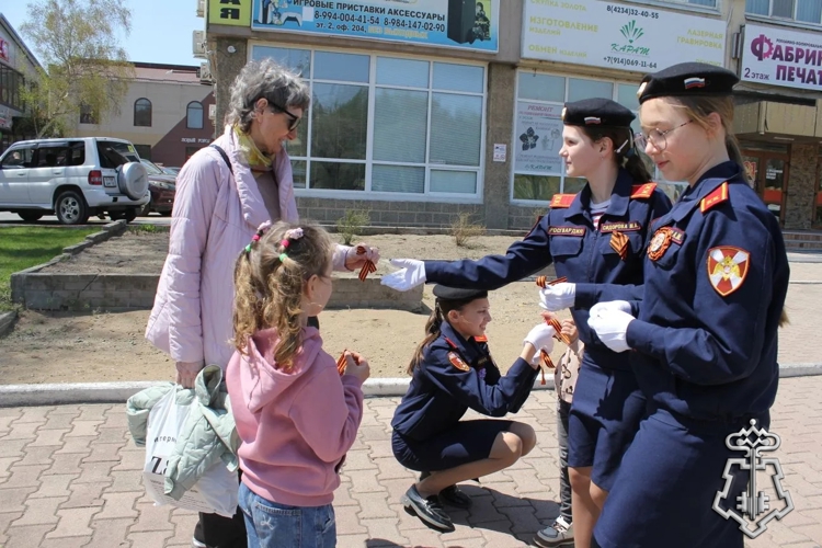 В Приморье юные росгвардейцы приняли участие в акции «Георгиевская ленточка»