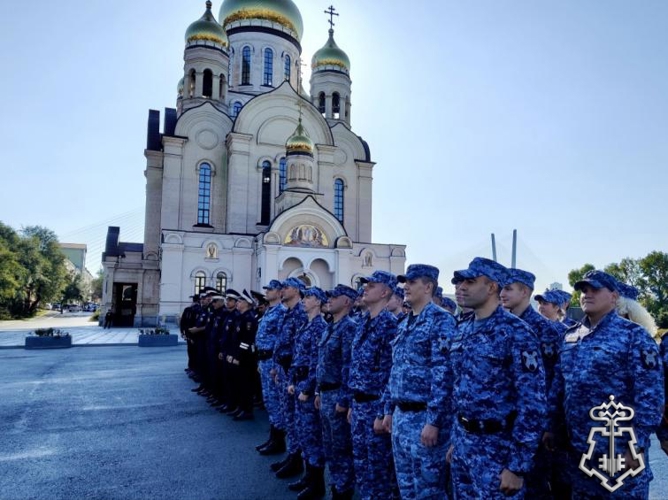 Во Владивостоке росгвардейцы пресекли три попытки хищения в магазинах